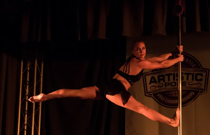 Artistic pole performance by Chantal Cornelissen